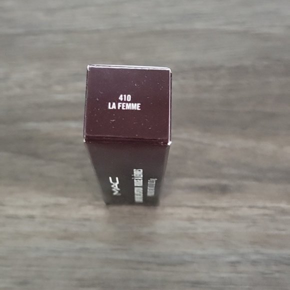 MAC Love Me Lipstick in La Femme - Picture 6 of 6